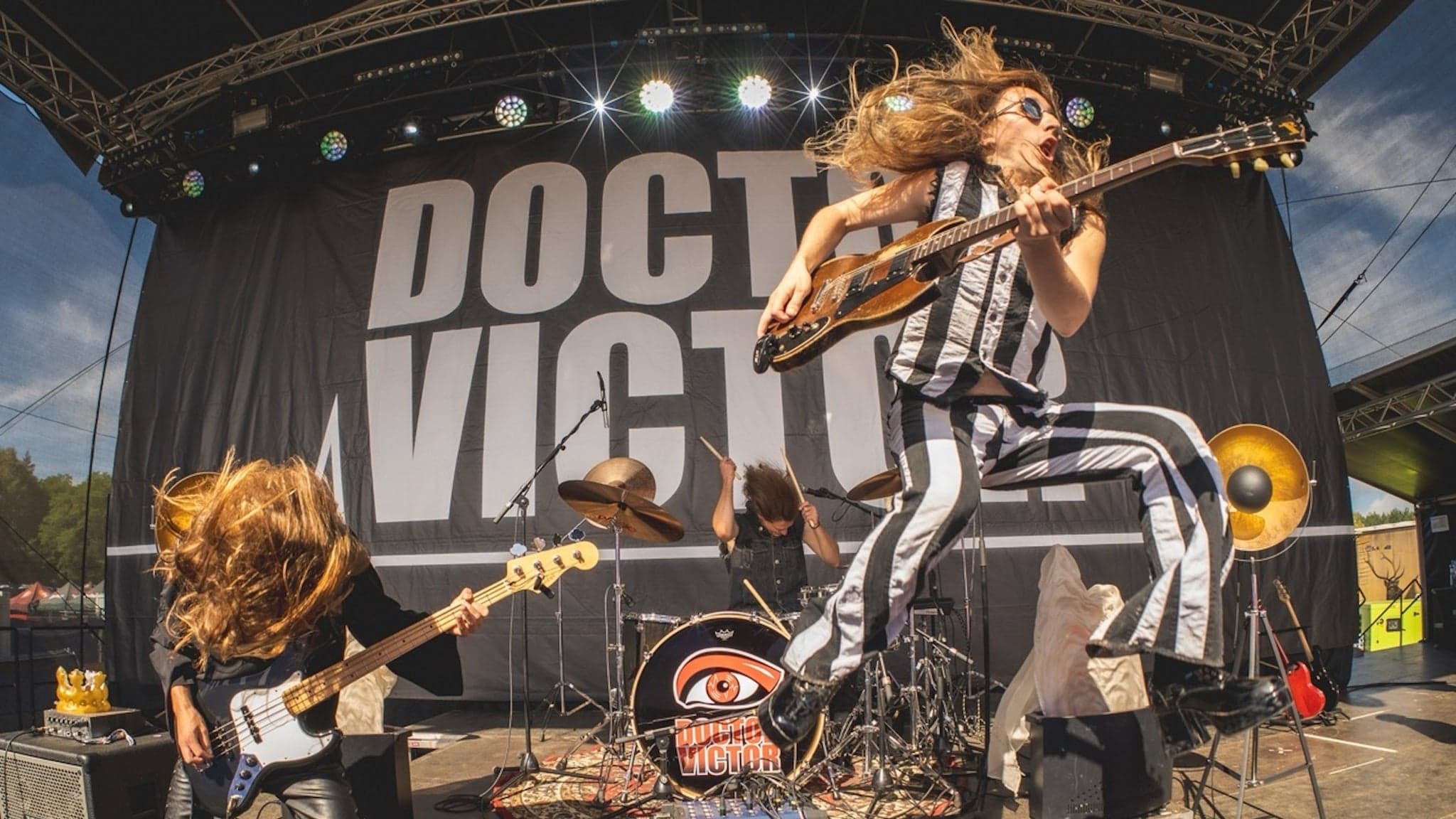 DOCTOR VICTOR concert